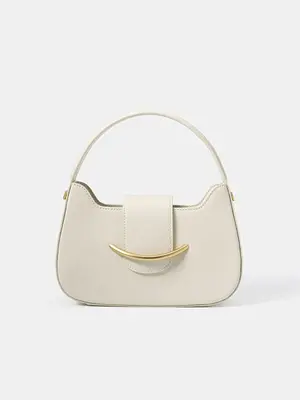 Smting handle hobo bag