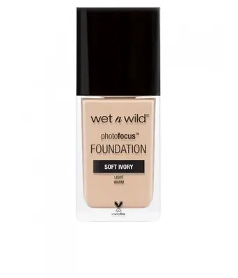 Wet n wild Photo Focus Foundation - Makeup Classic Beige - 30ml