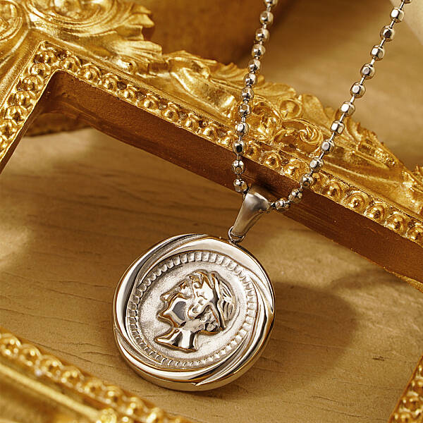 Vintage French Stainless Steel Pendant Necklace for Women's Daily Wear