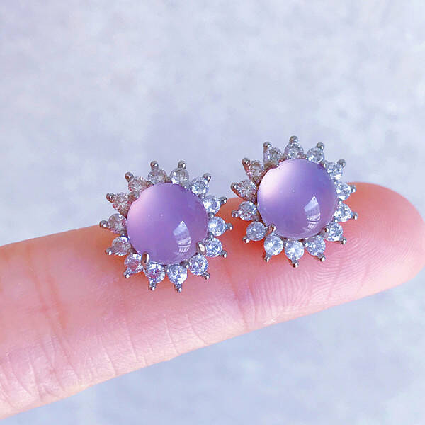 Natural Chalcedony Flower Stud Earrings