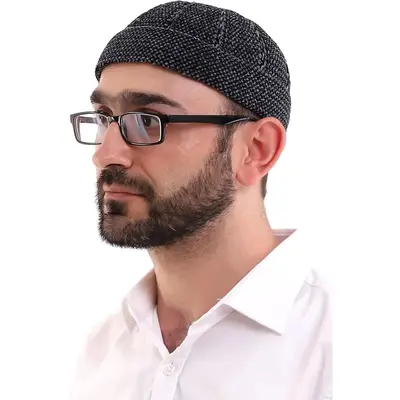 Turkish Winter Velvet Kufi Hat for Men – Islamic Accessory for Inner Strength