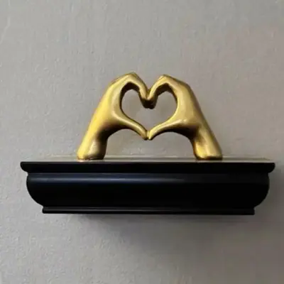 Hand Shaped Resin Ornament, 1 Count Modern Heart Shaped Statue, Home Decor for Living Room, Bookshelf, Desktop, Wedding, Part...