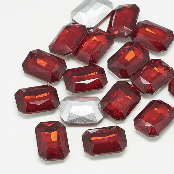Pointed Back Glass Rhinestone Cabochons
