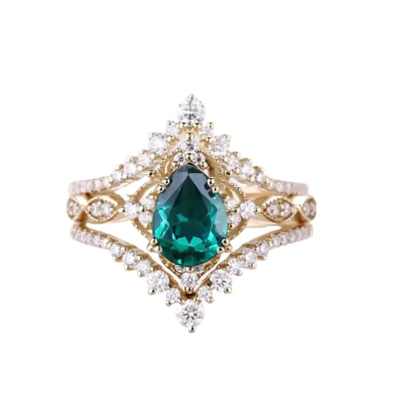 10K Gold 2.5 to 7.5 CT.T.W. Pear Cut Lab Created Emerald Bridal Set Anniversary Ring