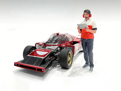 Race Crew Figure #3 for 1/24 Scale Models by American Diorama
