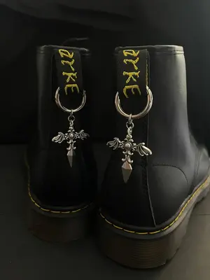Devil Wings & Sword Design Shoe Croc Charms, 1 Pair Comfort Punk Style Shoes Decorations for Men's Boots, Street Hip Hop Pers...