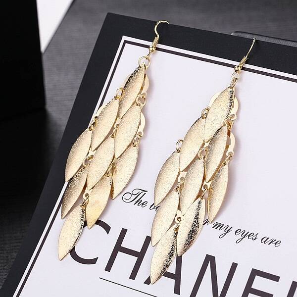 Fashionable Alloy Tassel Earrings