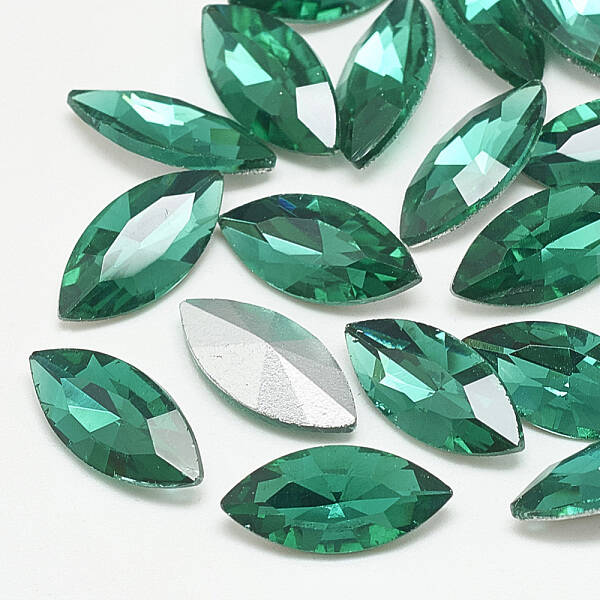 Pointed Back Glass Rhinestone Cabochons
