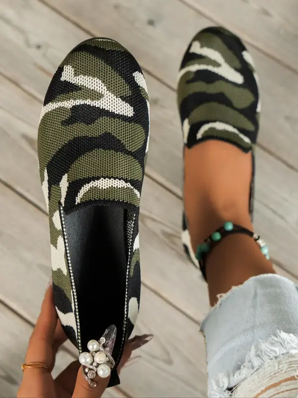 Women's Fashionable Camo Pattern Slip on Flat Shoes, Casual Comfortable Round Toe Shoes for Daily Wear, Female All-match Shoe...