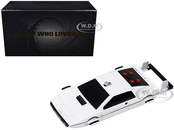 Lotus Esprit S1 Submarine White James Bond 007 The Spy Who Loved Me (1977) Movie Diecast Model Car by Corgi