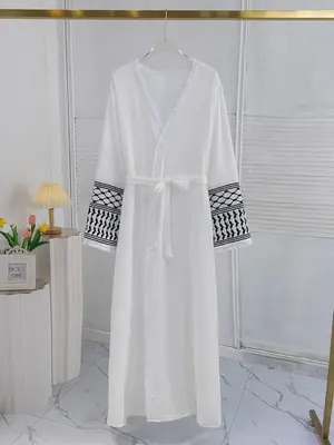 Women's Plain Geometric Embroidery Fringe Trim Belted Abaya, Modest Long Sleeve V Neck Long Dress for Daily Wear, Muslim Clot...