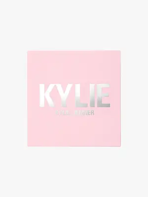 Kylie cosmetics Power Plush Long-lasting foundation 30 ml - Shade: 9WN