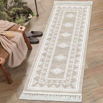 Garvee Boho Washable Runner Rug, Non-Slip Moroccan Tribal Carpet with Tassels, Stain-Resistant Farmhouse Geometric Floor Cove...