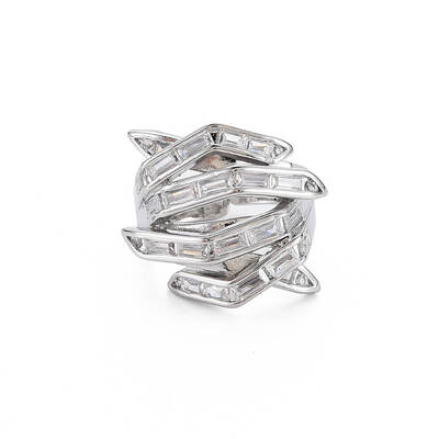 Hug Hand Fingers Cubic Zirconia Cuff Ring