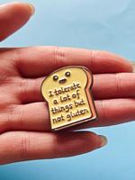 Bread & Letter Design Personalized Brooch, Cute Toast Design Brooch for Daily Clothing Decor, Fashion Durable Metal Pins for ...