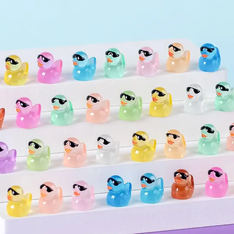 Mini Random Color Resin Duck, 20pcs Cute Glow in The Dark Tiny Duck, Luminous Miniature Duck Micro Landscape Gardening Figuri...