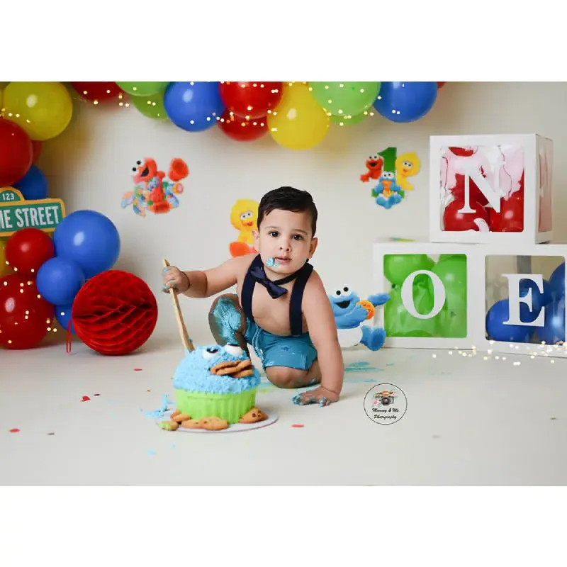 Cartoon Doll Balloon Portrait Backdrop for 1st Birthday - Aperturee