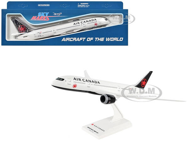 Boeing 787-8 Dreamliner Commercial Aircraft Air Canada (C-GHPQ) White with Black Tail (Snap-Fit) 1/200 Plastic Model by Sky...