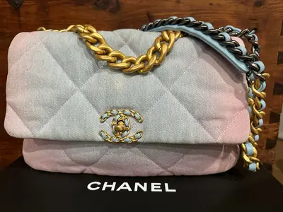 Pre-owned CHANEL denim Crossbody Bags 19 Quilted Flap Blue Pink Bag