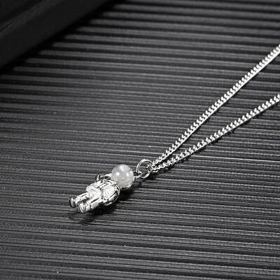 Fashionable Stainless Steel Astronaut Pendant Necklaces for Daily Wear