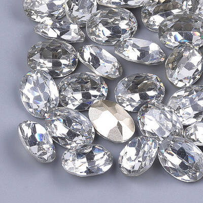 Pointed Back Resin Rhinestone Cabochons