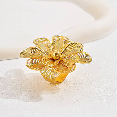 Elegant Hollow Flower Iron Cuff Rings for Bride Lady Daily Vacation Gift