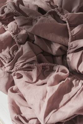 Linen fitted sheet in Dusty Rose | Size: US Twin DEEP
