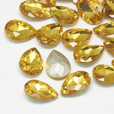 Pointed Back Glass Rhinestone Cabochons