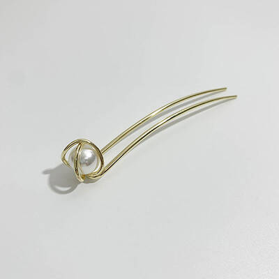 Metal Pearl U-shaped Hairpin for Simple and Modern Hairstyling - Lazy and Cool Hair Accessory for Women.
