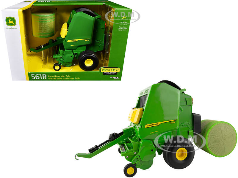 John Deere 561R Round Baler Green with Bale \