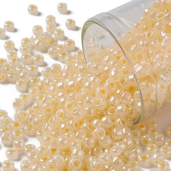TOHO Round Seed Beads