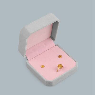Velvet Box