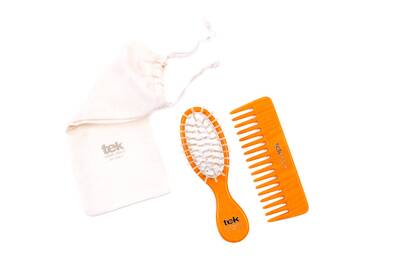 Tek - Purse kit: oval orange brush and comb with cotton pouch