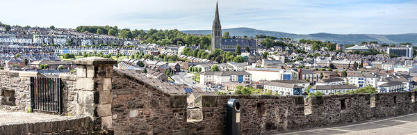 Derrie Danders: Highlights of the Walled City