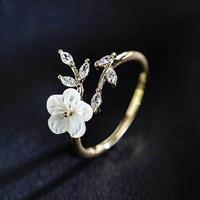 1PC Trendy Creative Flower Leaf Ring - Party Jewelry for Women Mom Family Friends - Christmas Halloween Gift, New Year's Gift...