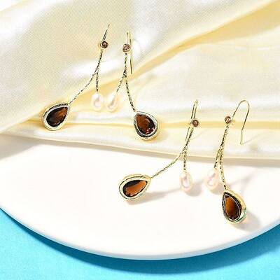 Natural Pearl Dangle Earring