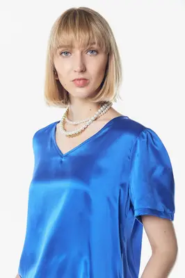 Shining V-Neck Blouse in Blue | Size: M | Color: Blue