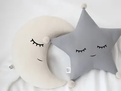 Crescent Moon Pillow (21 colors)