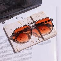 Unisex vintage dyed lens pilot sunglasses, versatile five-color design, suitable for daily wear, travel and outdoor activitie...