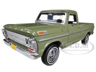 1969 Ford F-100 Pickup Truck Green 1/24 Diecast Model Car by Motormax