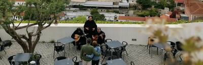 Fado’s Unique Traditions: A Guide to Song and Guitar in Coimbra