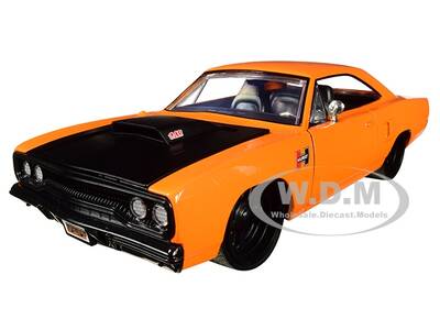 1970 Plymouth Road Runner Orange with Black Hood \