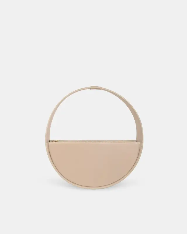 ?? RE:ONE Corn Leather Bag – SAND | Color: Oat
