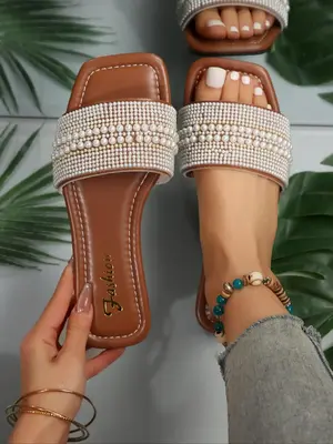 Women's Elegant Faux Pearl Decor Slip on Flat Sandals, 1 Pair Trendy Non-slip Slide Sandals, Fashionable All-match Slide Shoe...
