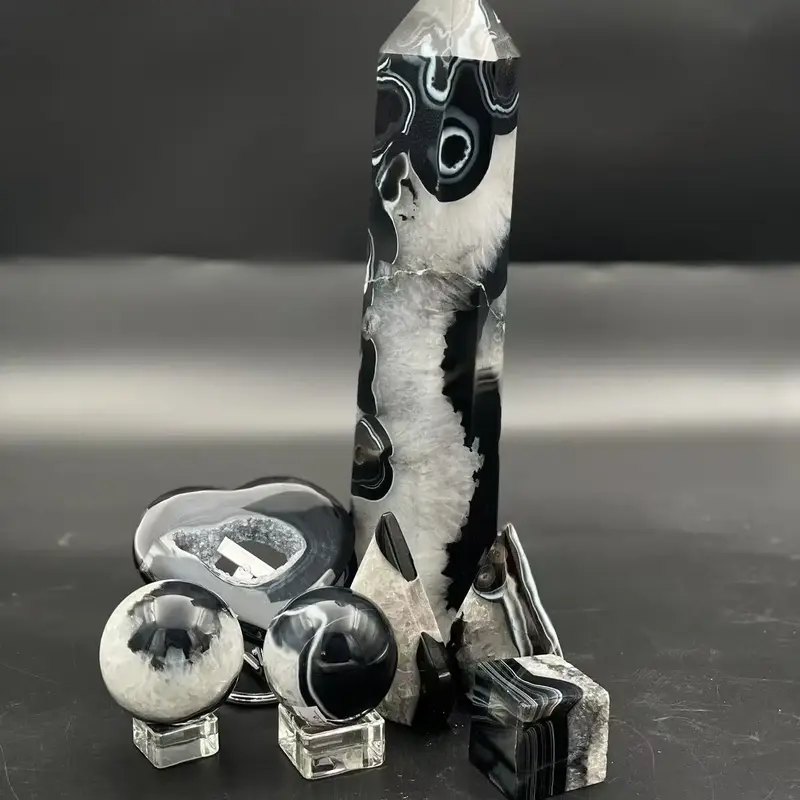 Aura Crystal - 4 Livestream Picks