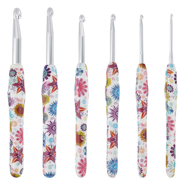 6Pcs 6 Colors Flower Pattern TPR with Aluminium Crochet Hooks