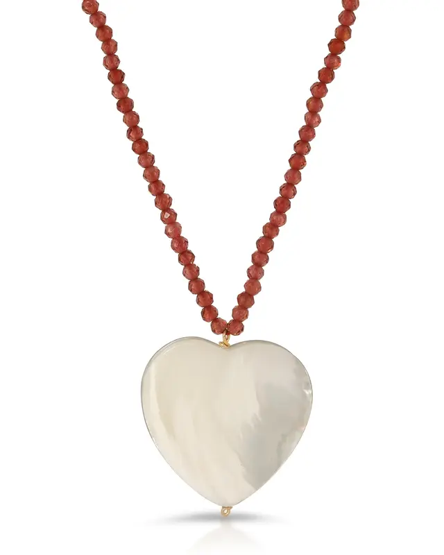 Cuore Grande Necklace | Gemstone: Garnet | Metal Color: Gold