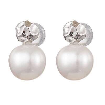 Natural Pearl Ear Studs