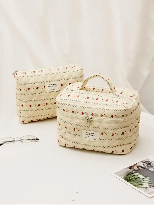 2pcs Ditsy Floral Pattern Quilted Makeup Bag for Women, 2025 Trendy Portable Cosmetic Storage Bag for Daily Use, Large Capaci...