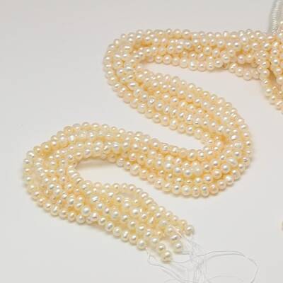 Natural Cultured Freshwater Pearl Beads Strands